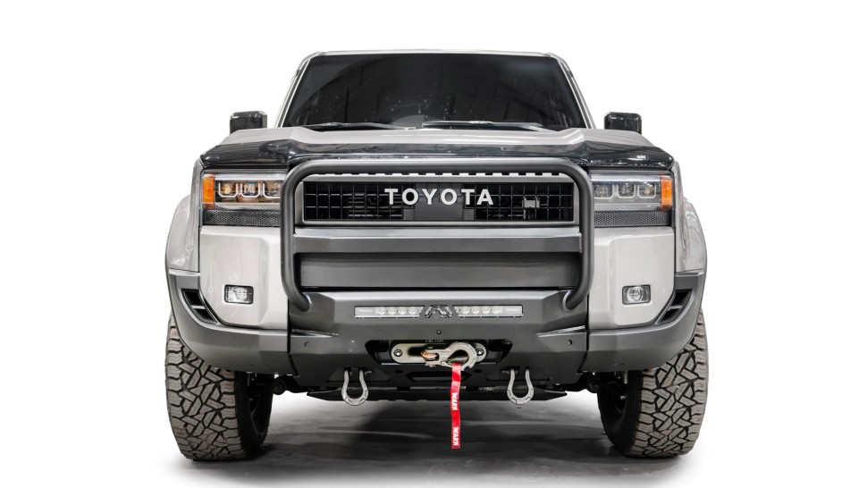 Крепление для лебёдки с защитной дугой Toyota Land Cruiser 250 24-26 Fab Fours TL24-N6752-1