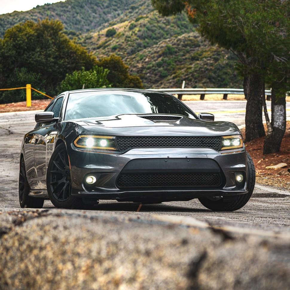 Комплект передних Led фар Dodge Charger 15-23 LUXX-Series AlphaRex 880599