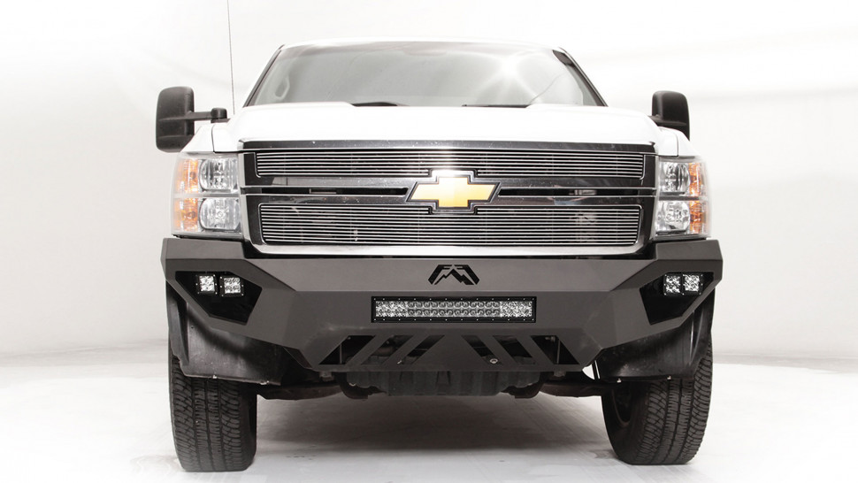 Передній бампер Vengeance Chevrolet Silverado 2500/3500 11-14 Fab Fours CH11-V2751-1