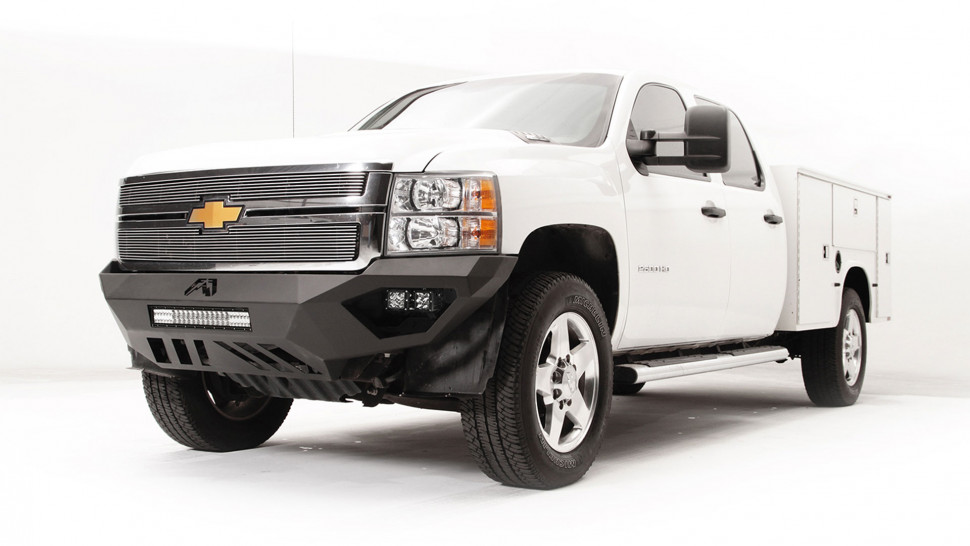 Передній бампер Vengeance Chevrolet Silverado 2500/3500 11-14 Fab Fours CH11-V2751-1