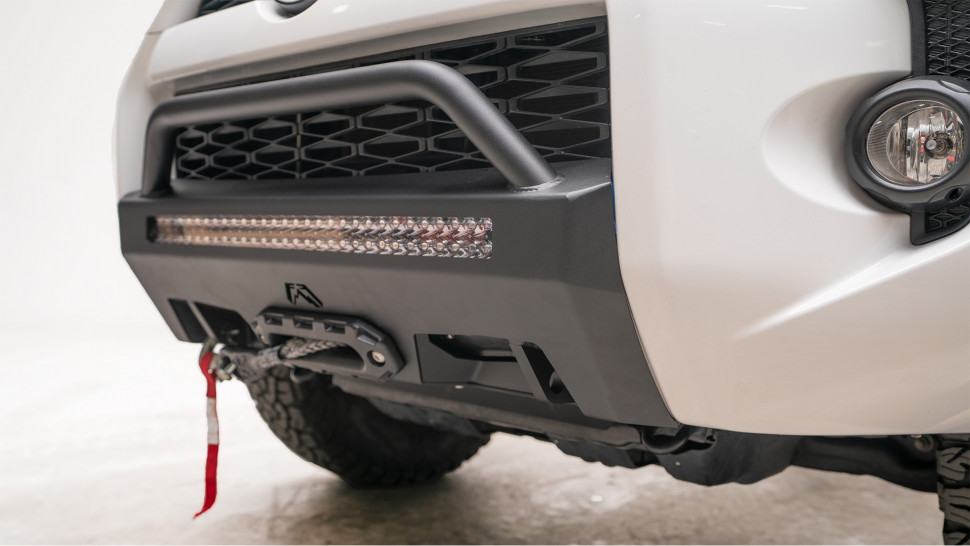 Скрытая площадка для лебедки Toyota 4Runner 14-21 Fab Fours T4R-N4551-1