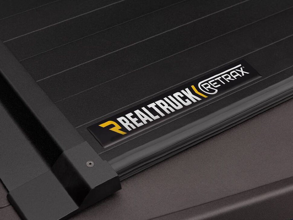 Retrax 30336 IX Manual Retractable Tonneau Cover Ford Ranger 19-23 6'1"