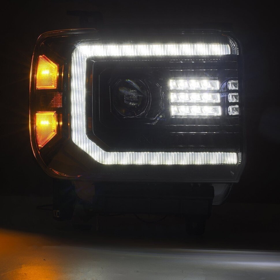 Комплект передних Led фар GMC Sierra 1500/2500/Sierra 3500 14-18 LUXX-Series AlphaRex 880615