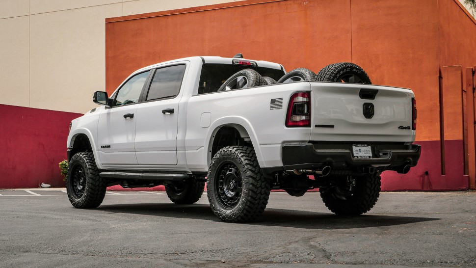 Колісний диск Black Rhino Axle Matte Black 17x9.5 ET+6 1795AXL066135M87