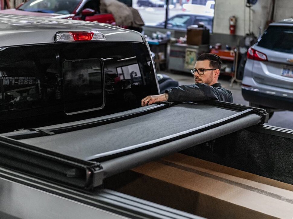 Кришка багажника складана м'яка Ford F-150 21-25 6'7" Trifecta ALX Extang 90703