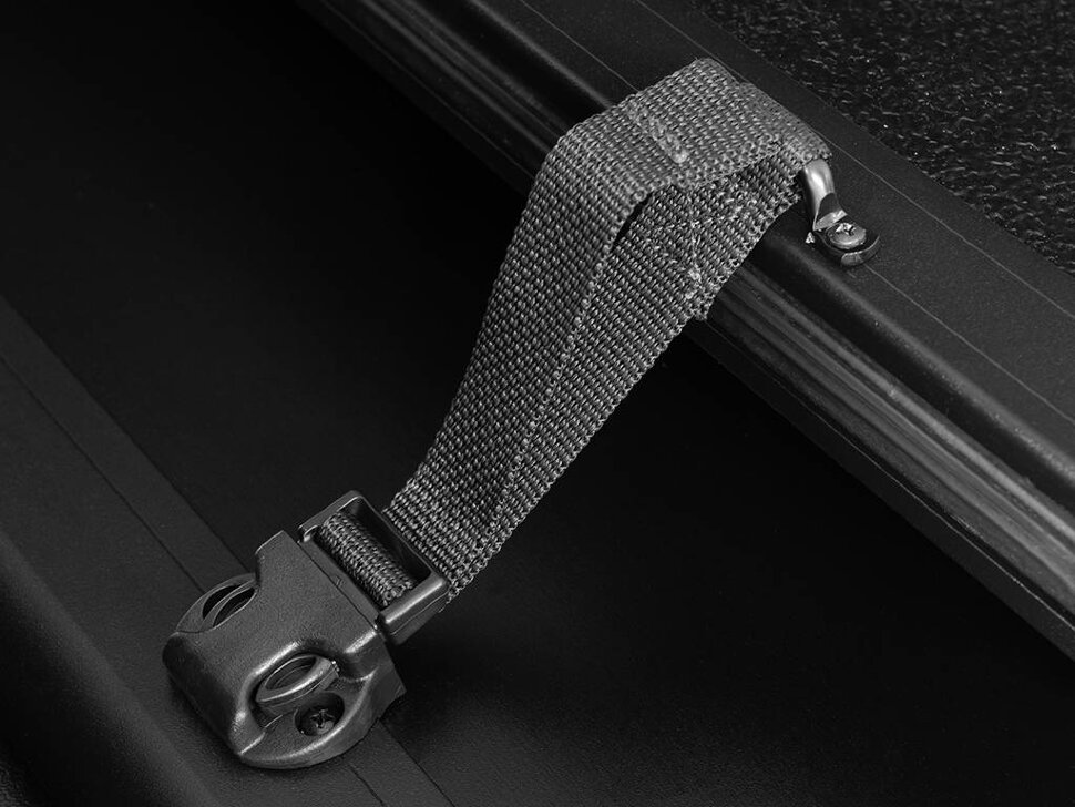 UnderCover TR36010 Triad Hard Folding Tonneau Cover Jeep Gladiator JT 20-25 5'