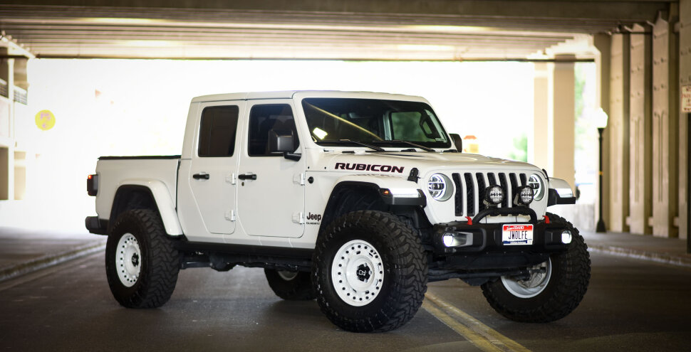 Колісний диск Black Rhino Axle Gloss White 18x9.5 ET-18 1895AXL-85127W71