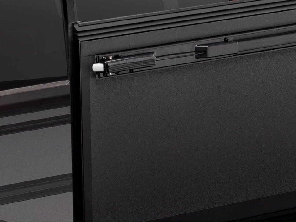 Крышка багажника складная Nissan Frontier 22-25 5' MX4 BAK 448538