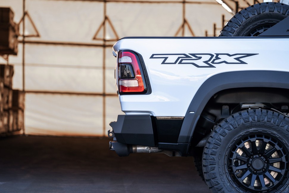 Задний бампер Dodge Ram 1500 TRX 21-24 Addictive Desert Designs R620081280103