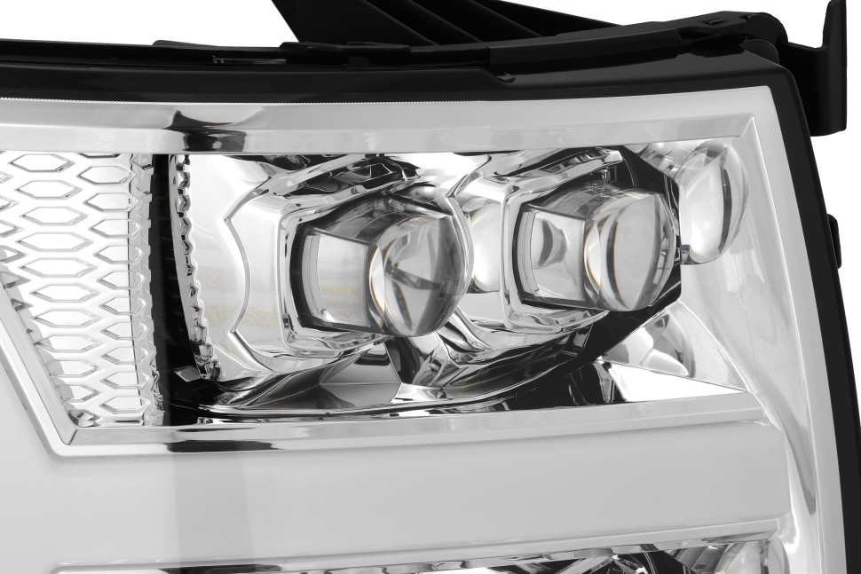 Комплект передних Led фар Chevrolet Silverado 1500/2500/3500 07-14 NOVA-Series AlphaRex 880207