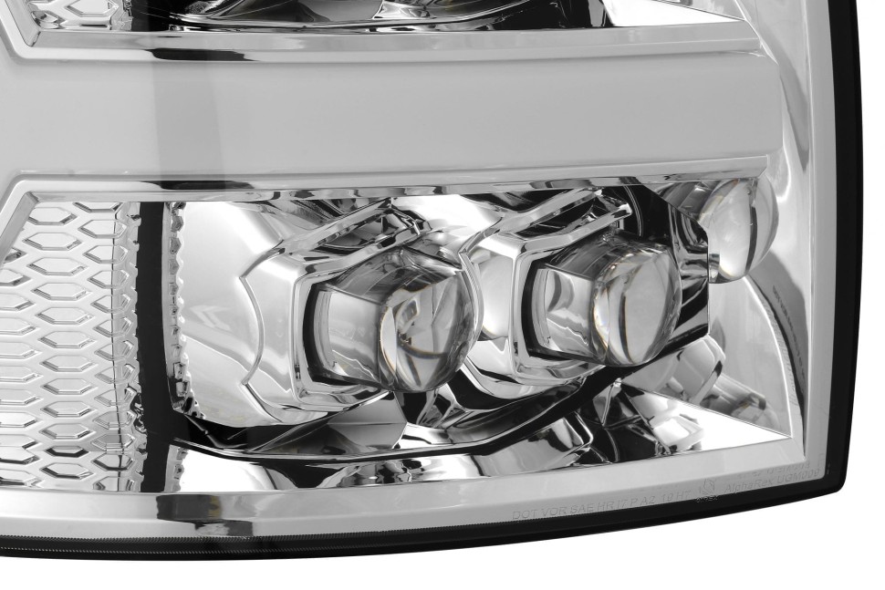 Комплект передних Led фар Chevrolet Silverado 1500/2500/3500 07-14 NOVA-Series AlphaRex 880207