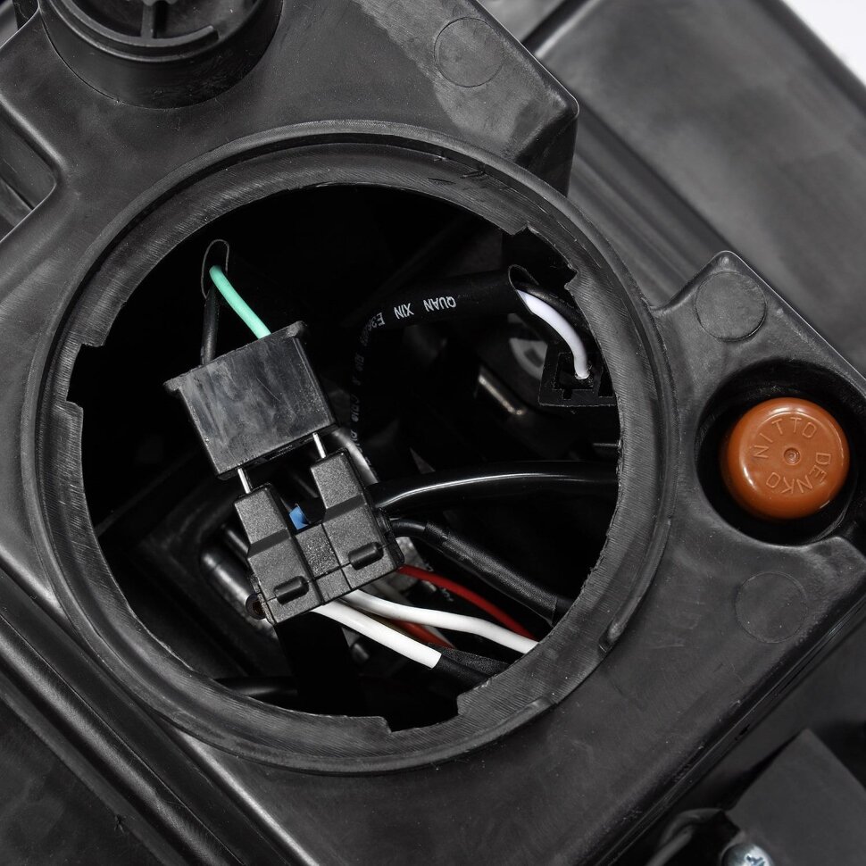 Комплект передніх Led фар GMC Sierra 1500/2500/Sierra 3500 14-18 NOVA-Series AlphaRex 880617