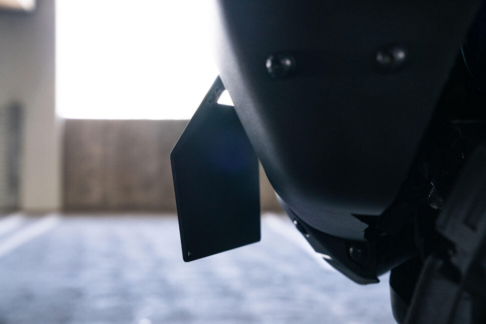 Кронштейн номера Ford Bronco 21-25 DV8 Offroad LPBR-02