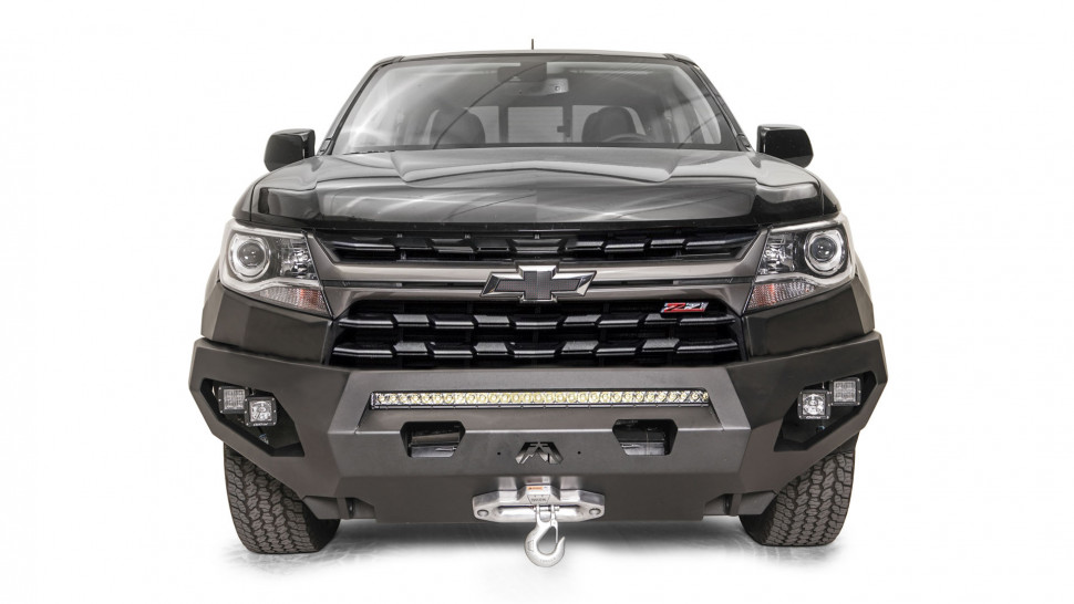 Передний бампер Matrix Chevrolet Colorado 21-22 Fab Fours CC21-X5151-1