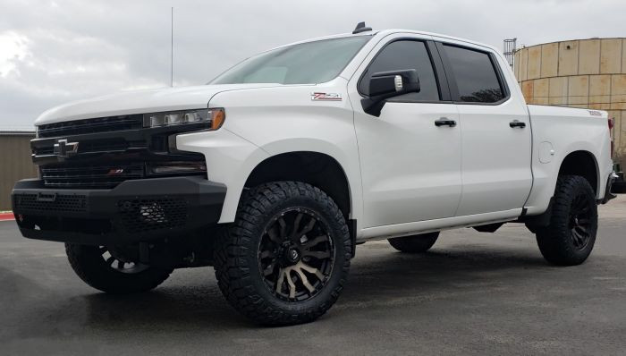 Ranch Hand Midnight Series Front Bumper Chevrolet Silverado 1500 19-20 New Body Style (MFC19HBMN)