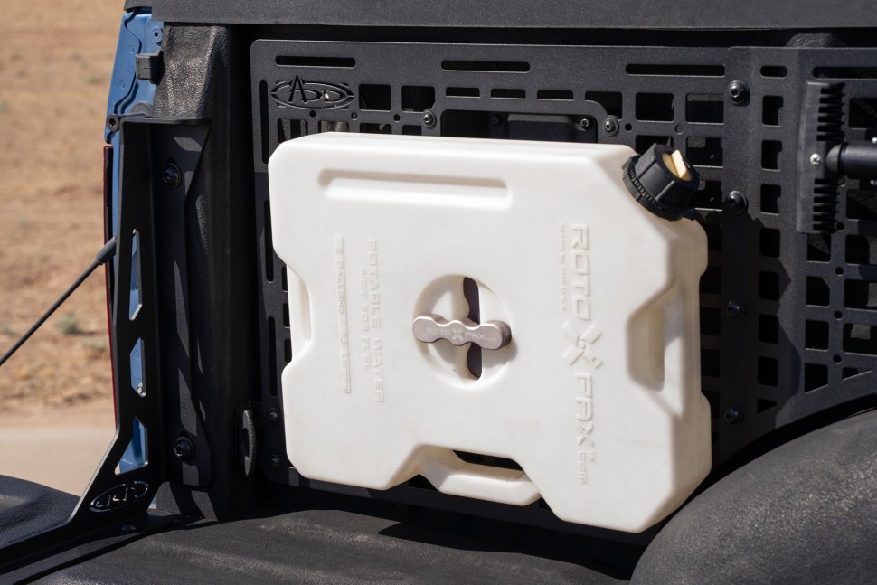 Панель Molle пасажирська сторона Ford F-150 15-20 5'7" Addictive Desert Designs AC1101901NA-P