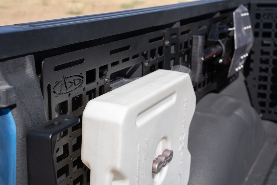 Панель Molle пасажирська сторона Ford F-150 15-20 5'7" Addictive Desert Designs AC1101901NA-P