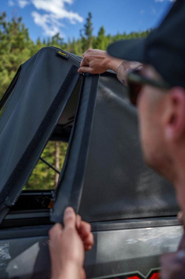 Мягкий кунг Supertop Truck 2 Black Diamond Ford F-250/F-350 17-26 6'9" Bestop 7733435