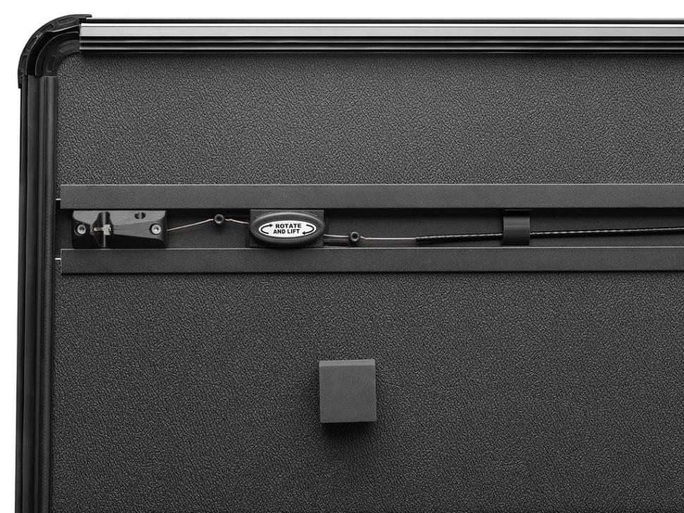 Крышка багажника складная Nissan Titan XD 16-24 6'7" Solid Fold ALX Extang 88931