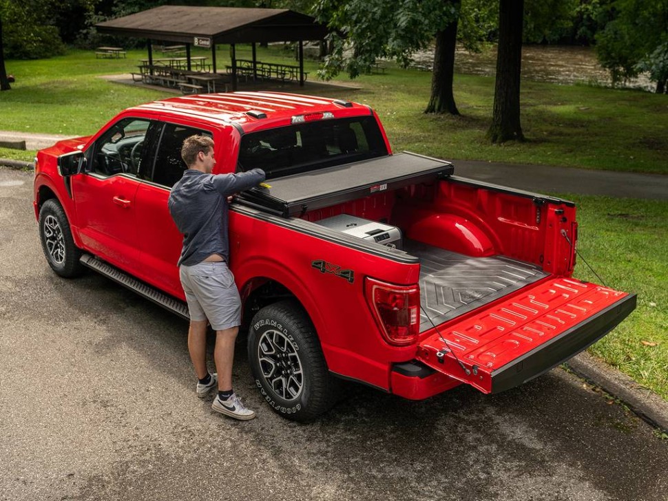 Крышка багажника складная Nissan Titan XD 16-24 6'7" Solid Fold ALX Extang 88931