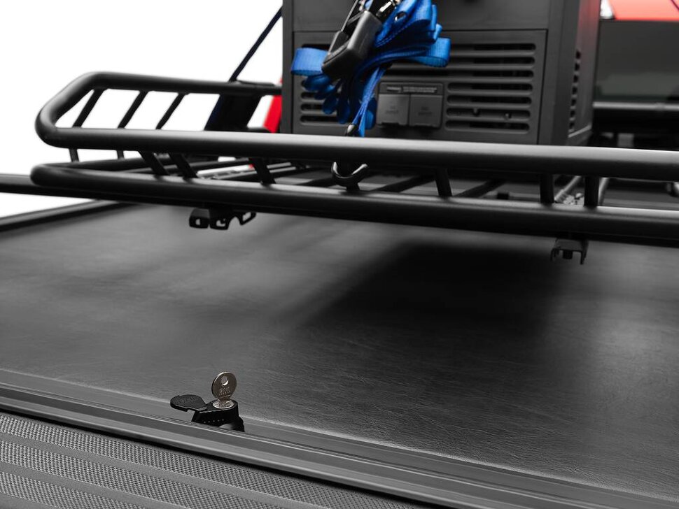 Ролета багажника висувна з T-Slot Рейками Nissan Titan 17-24 5'7" M-Series XT Roll-N-Lock 880M-XT