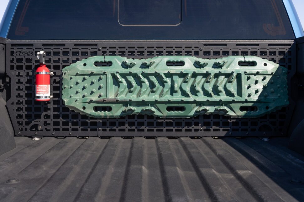 Addictive Desert Designs AC1102101NA Cab Side Bed Molle Panel Ford F-150 15-20