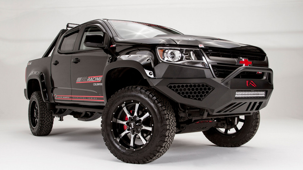 Передний бампер с центральной дугой Vengeance Chevrolet Colorado 21-22 Fab Fours CC21-D5152-1