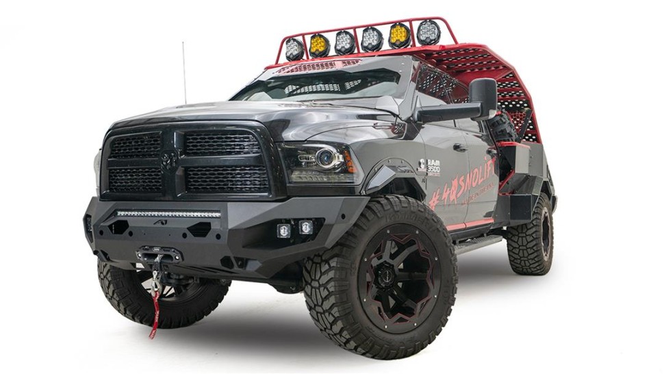 Передний бампер Dodge Ram 2500/3500 19-24 Matrix Fab Fours DR19-X4451-1