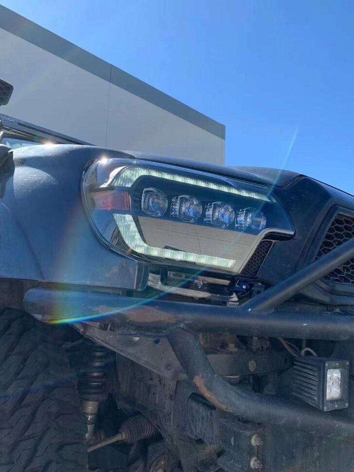 Комплект передніх Led фар Toyota Tacoma 12-15 NOVA-Series AlphaRex 880752