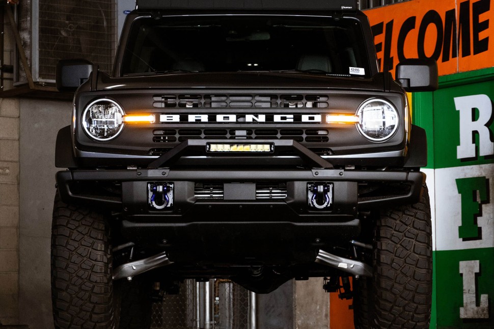 Дуга OEM бампера Bull Bar Ford Bronco 21-25 DV8 Offroad LBBR-04