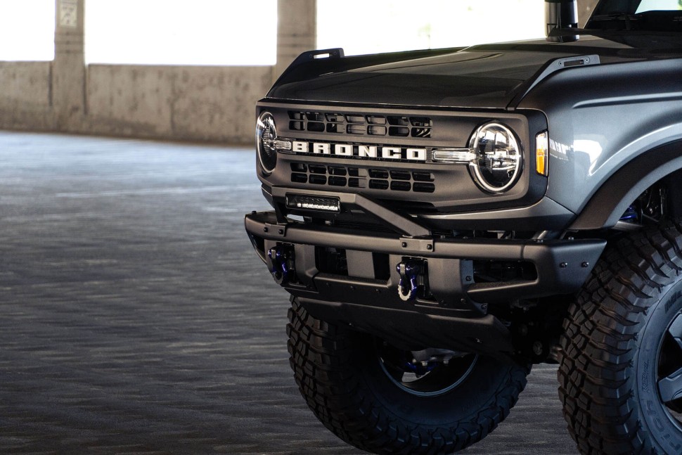 Дуга OEM бампера Bull Bar Ford Bronco 21-25 DV8 Offroad LBBR-04