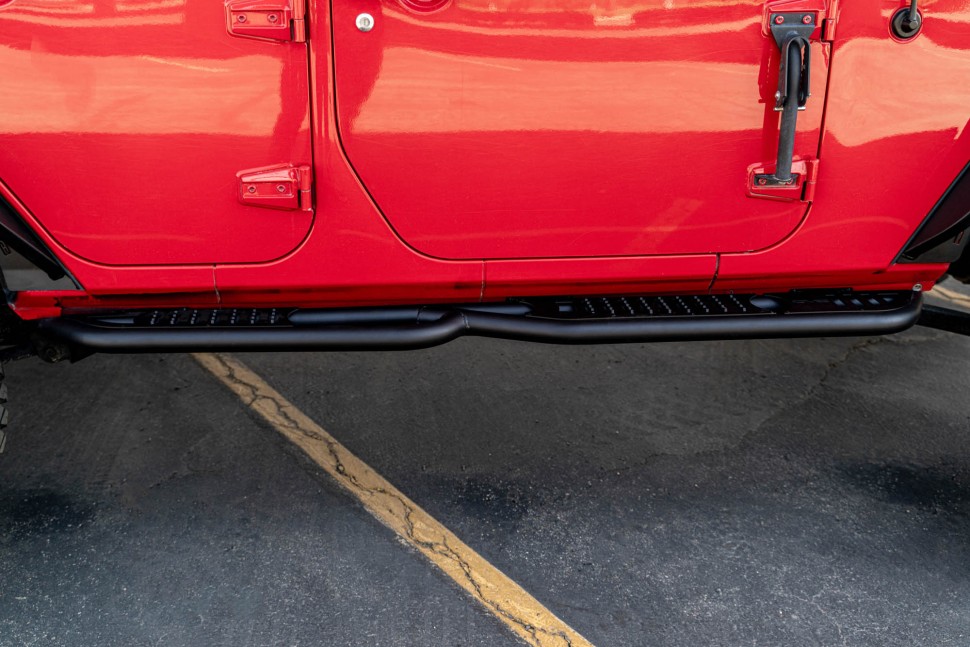 Боковые подножки Jeep Wrangler JK 07-18 4 Door OE Plus DV8 Offroad SRJK-08