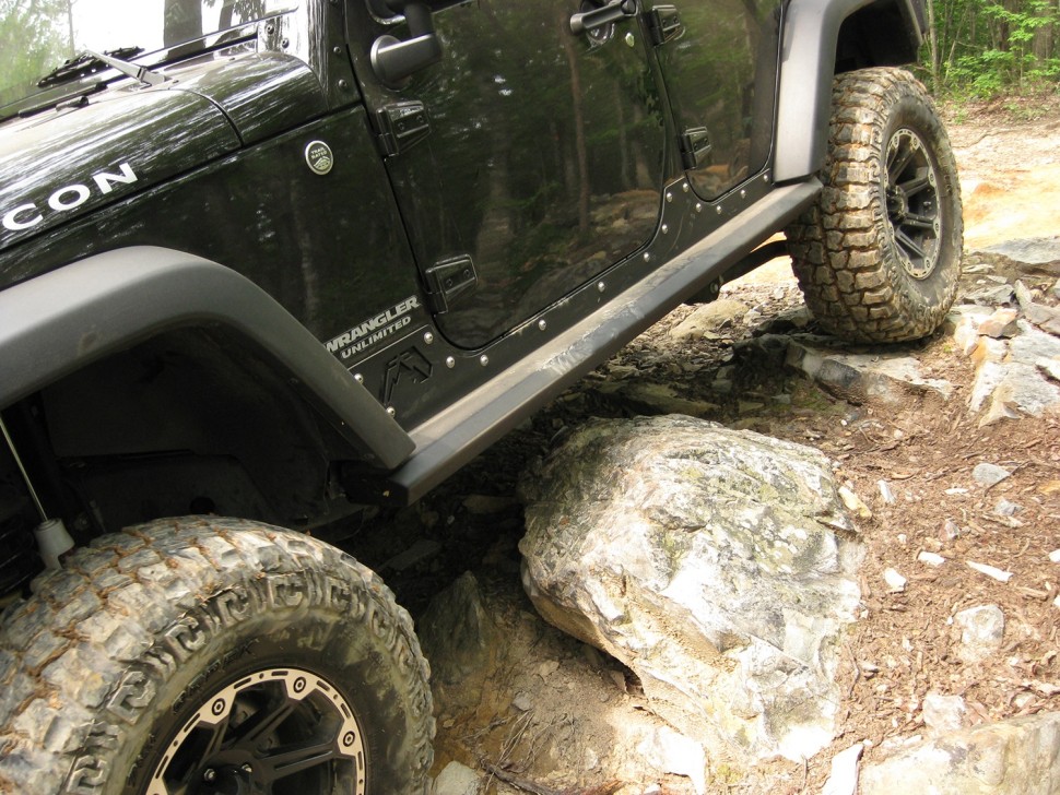 Пороги Rock Sliders Jeep Wrangler JK 07-18 Fab Fours JK07-G1250-1