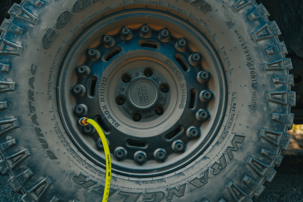 Колісний диск Black Rhino Axle Matte Black 17x9.5 ET+6 1795AXL068170M25