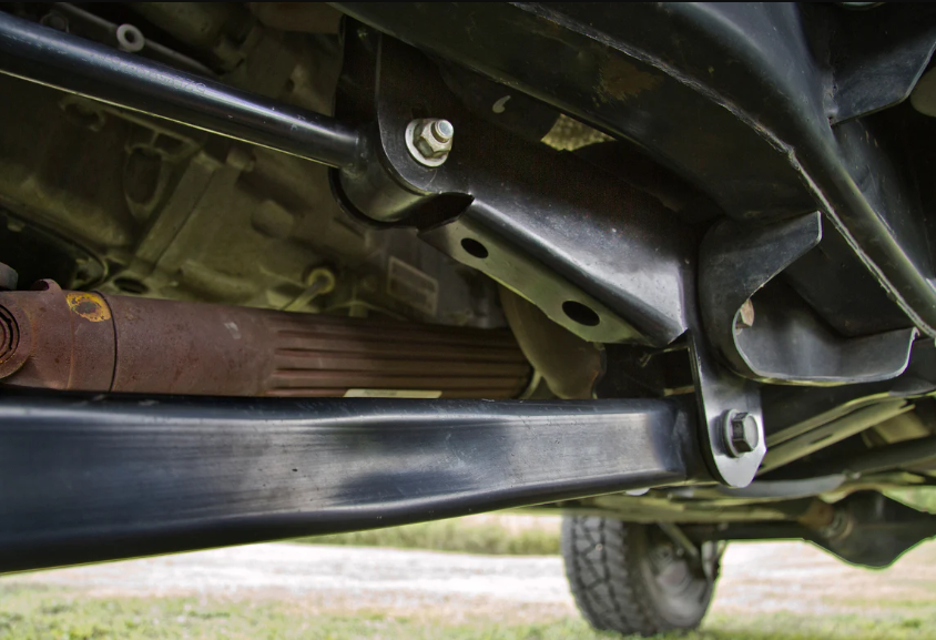 Кронштейни передніх важелів Jeep Wrangler JK 07-18 JKSMFG JKS6200