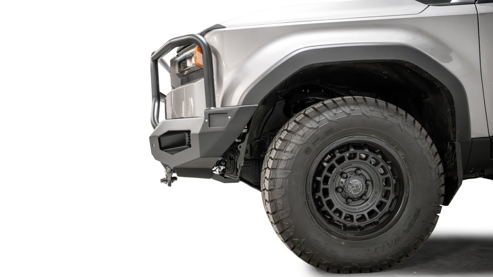 Передний бампер с защитной дугой Toyota Land Cruiser 250 24-26 Matrix Fab Fours TL24-X6750-1