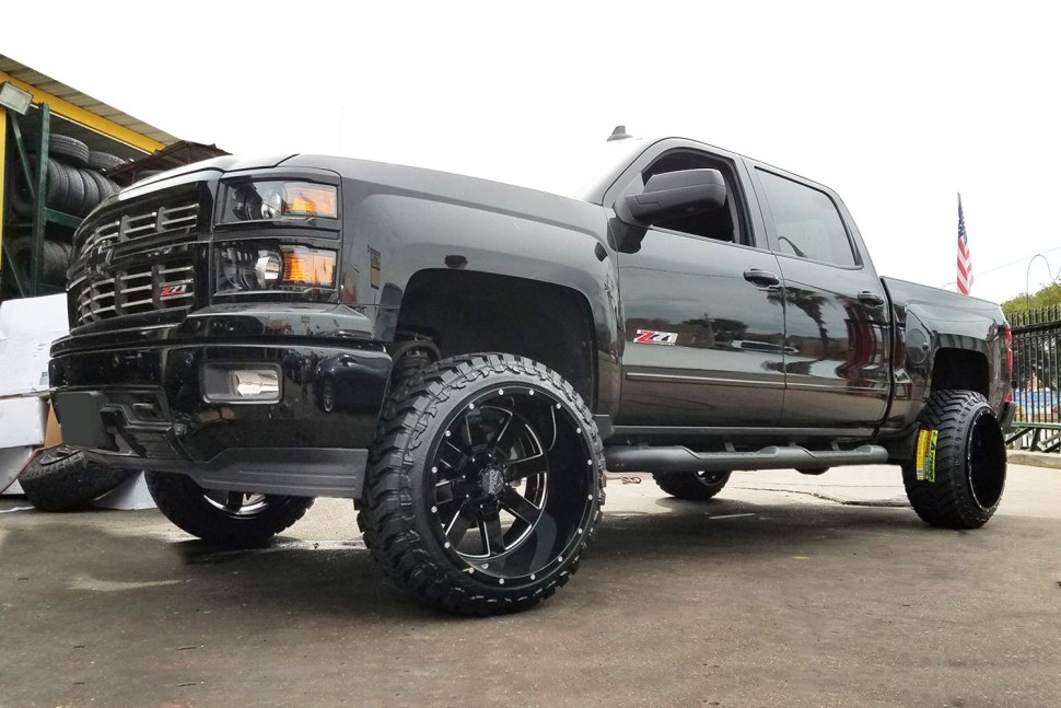 Колесный диск Moto Metal MO962 Gloss Black Milled 17x10 ET-24 MO96271087324N