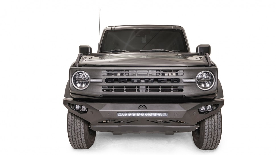 Передний бампер Vengeance Ford Bronco 21-22 Fab Fours FB21-D5251-1