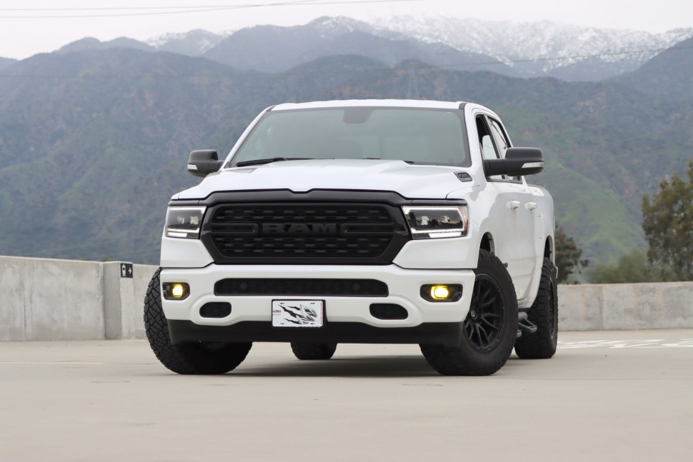 Комплект передних галогеновых фар Dodge Ram 1500 19-24 PRO-Series AlphaRex 880574