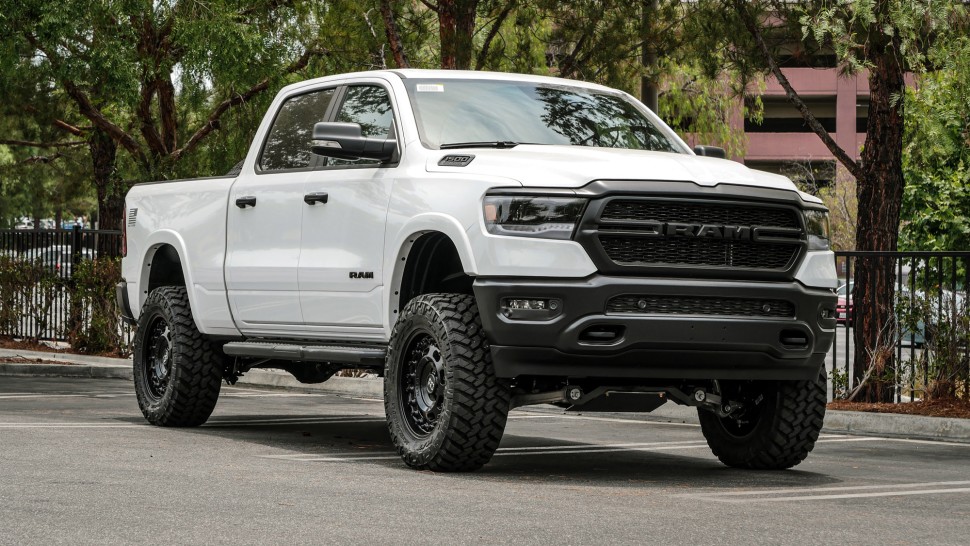 Колісний диск Black Rhino Axle Gloss White 18x9.5 ET-18 1895AXL-86140W12