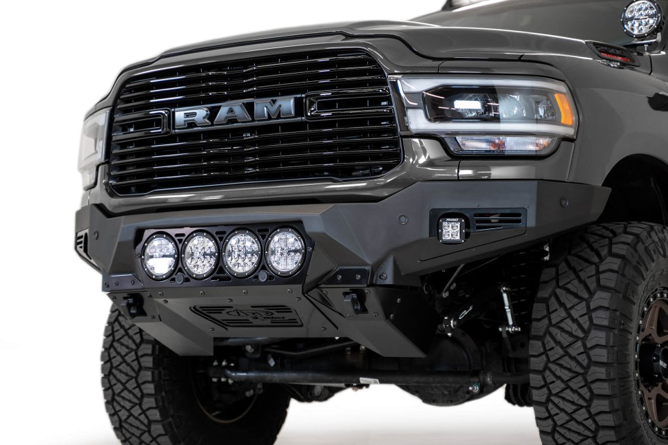 Передний бампер Dodge Ram 2500/3500 19-23 Addictive Desert Designs F560014110103