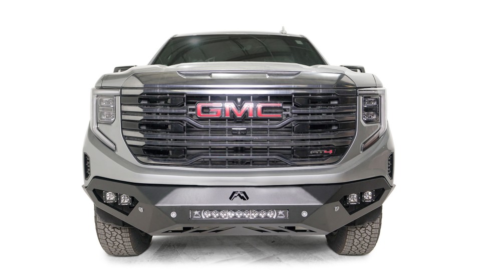 Передний бампер GMC Sierra 1500/1500 22-26 Vengeance Fab Fours GS23-D5851-1