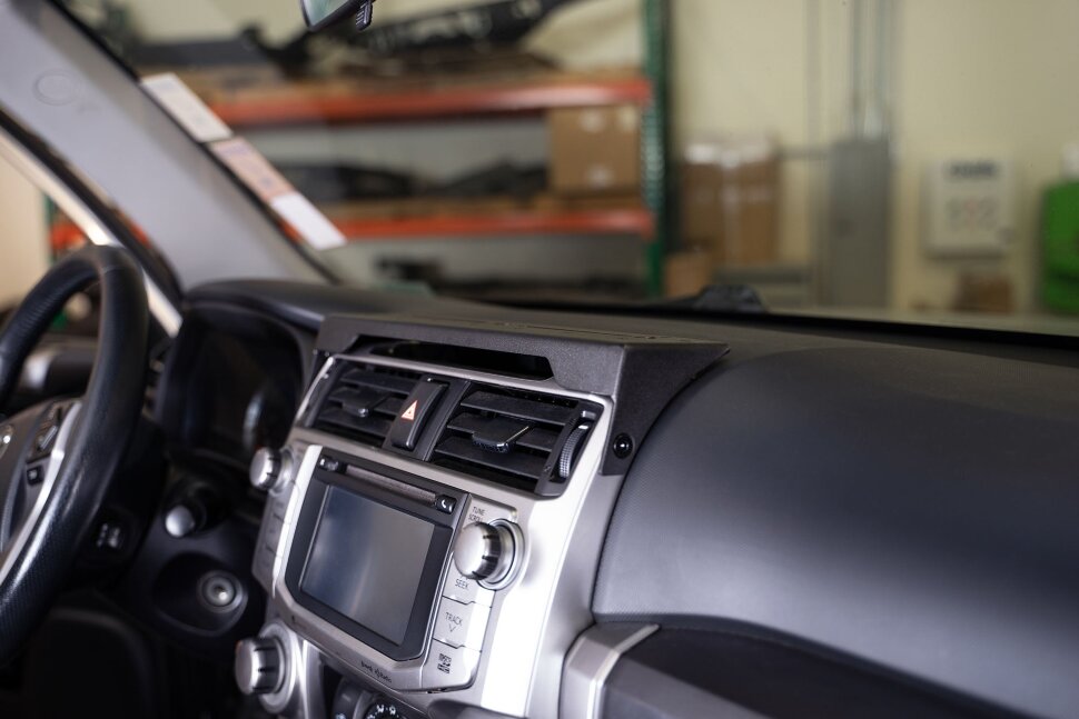 Кріплення для гаджета на панель Toyota 4Runner 10-24 DV8 Offroad DMT3-01