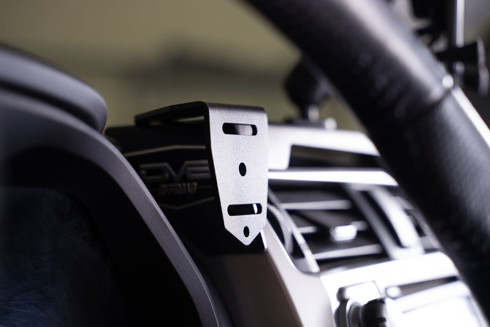 Кріплення для гаджета на панель Toyota 4Runner 10-24 DV8 Offroad DMT3-01