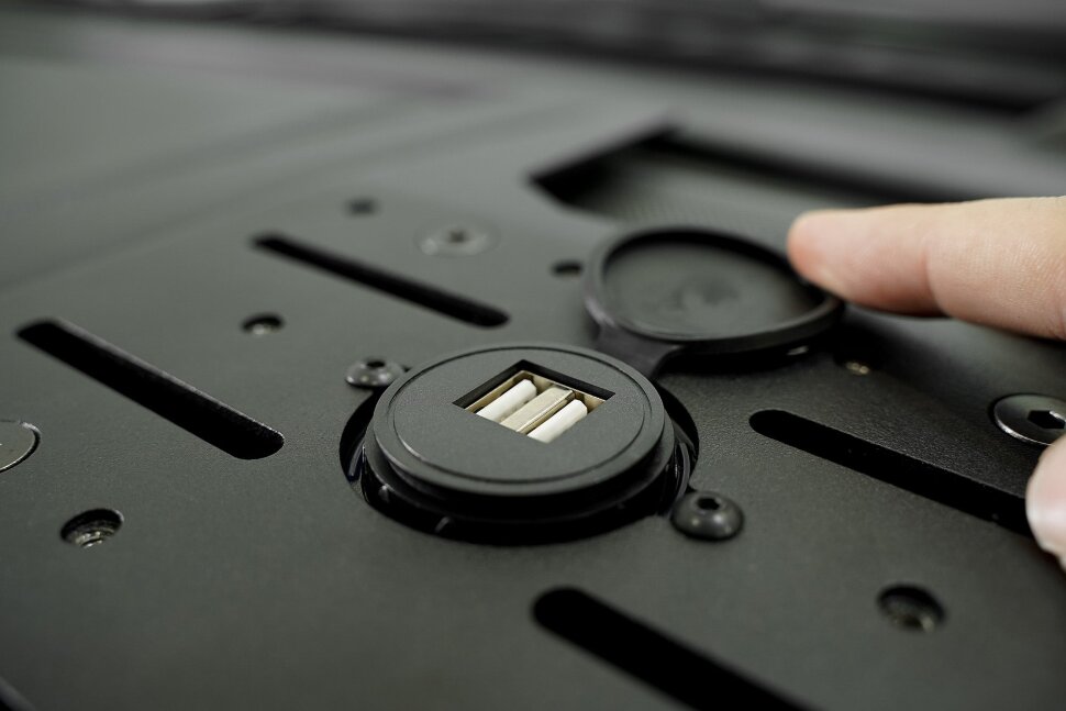 Addictive Desert Designs AC1101701NA Digital Device Dash Mount Ford F-150 15-20