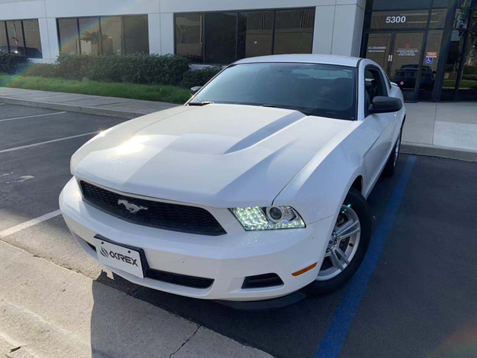 Комплект передних галогеновых фар Ford Mustang 10-12 PRO-Series AlphaRex 880111