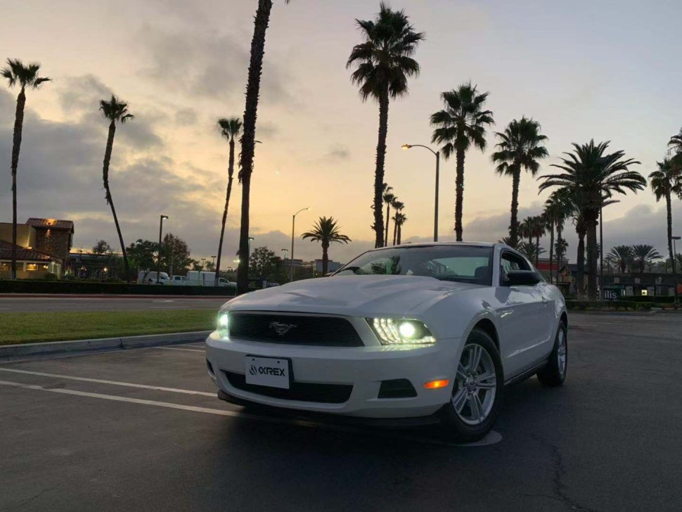 Комплект передних галогеновых фар Ford Mustang 10-12 PRO-Series AlphaRex 880111