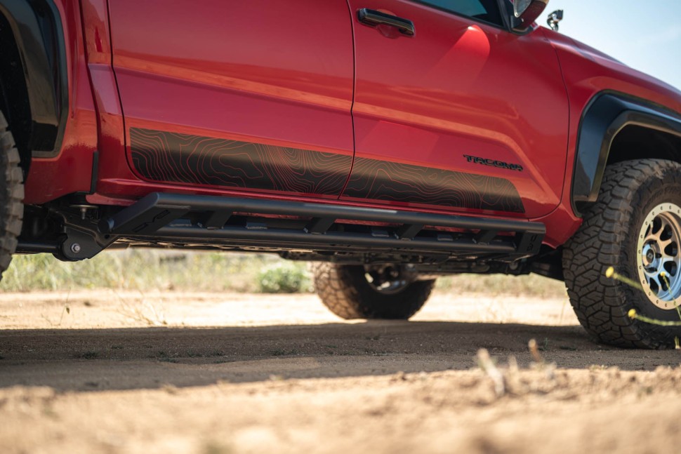 Пороги Rock Sliders Toyota Tacoma 24-25 Double Cab DV8 Offroad SRTT1-04