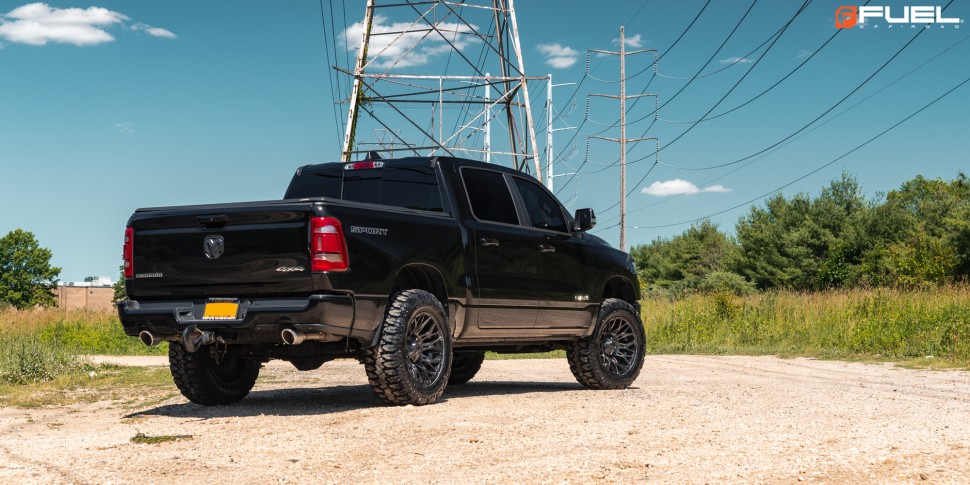 Колесный диск Fuel Off Road Twitch Matte Black 20x10 ET-18 D77220001847