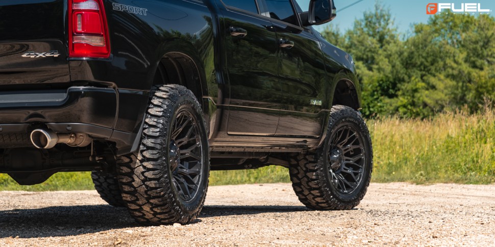Колесный диск Fuel Off Road Twitch Matte Black 20x10 ET-18 D77220001847